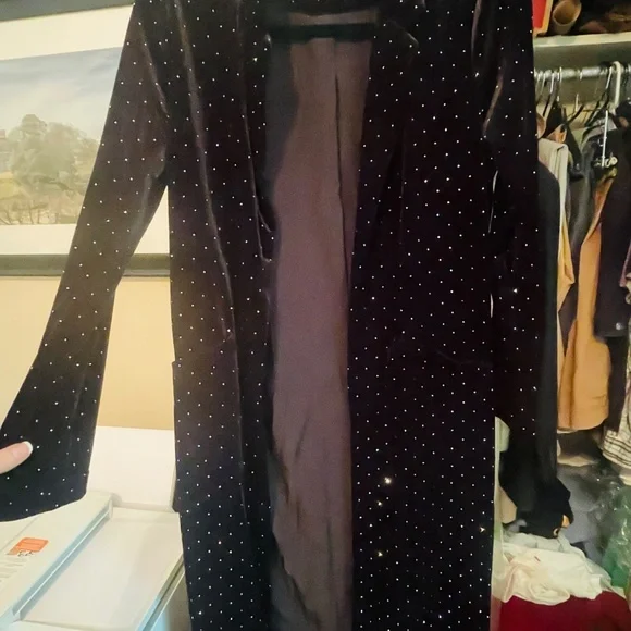 Skies are Blue Black Velvet Duster - Picture 2 of 5